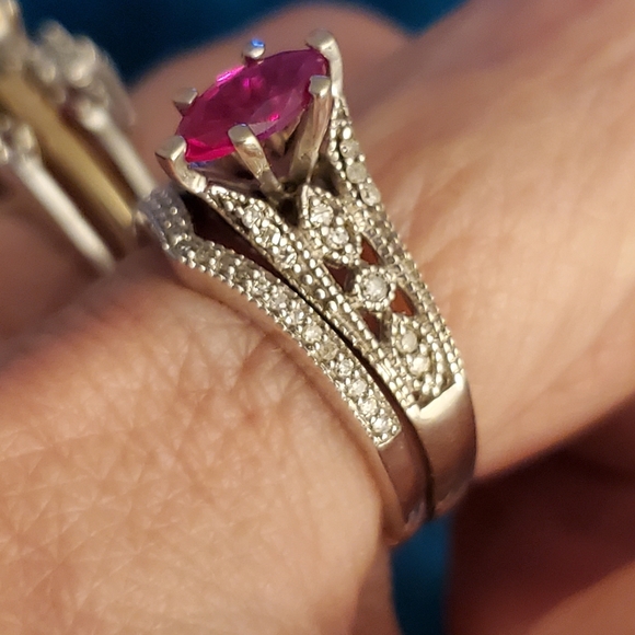 Ruby/diamond wedding ring set - Picture 5 of 11